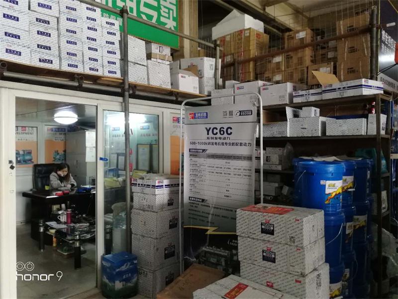 四川發電機門店展示